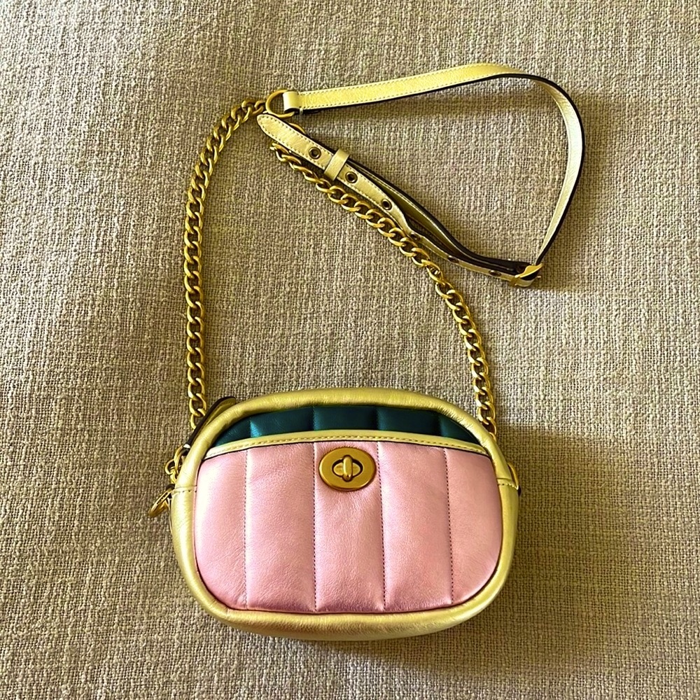 NWT Coach Quilted Pink & Gold Camera Bag | Crossbody Chain Strap